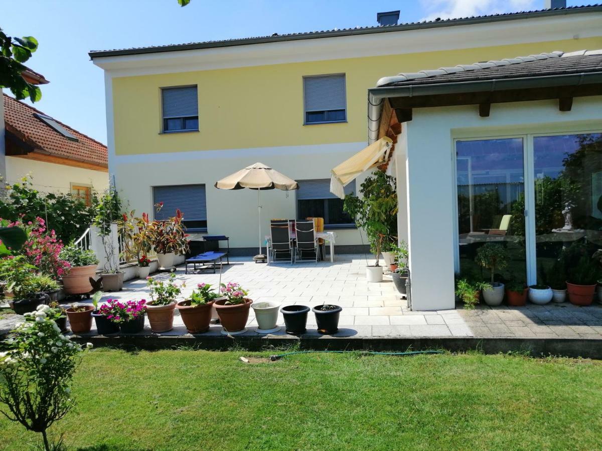 Campingblick-Gaestehaus-Ferienwohnungen Podersdorf am See Dış mekan fotoğraf